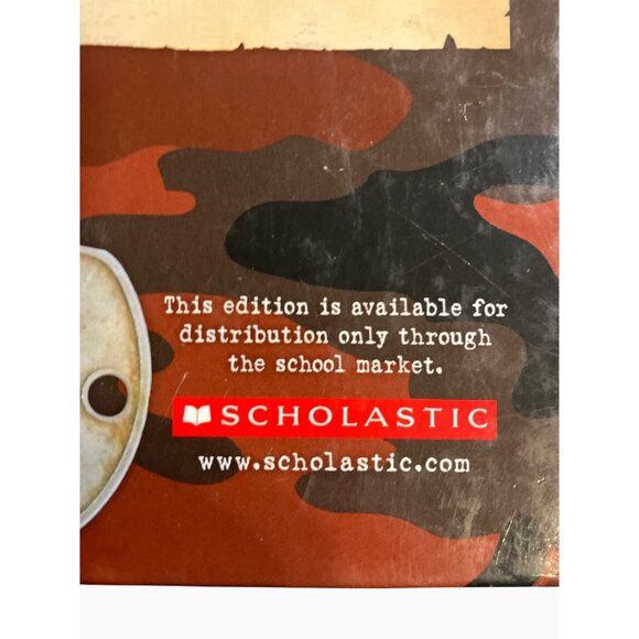 World War II Book One "The Right Fight" By Chris Lynch - Picture 14 of 16